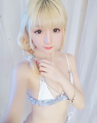 巨胸女仆服务在线播放_日韩手机在线观看