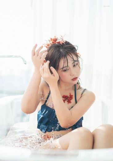 美女打扑克被羞羞动漫_BD电影在线观看