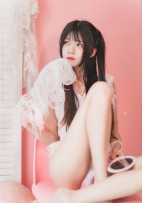 亲嘴扒胸摸屁股激烈网站免费下载_电影在线观看